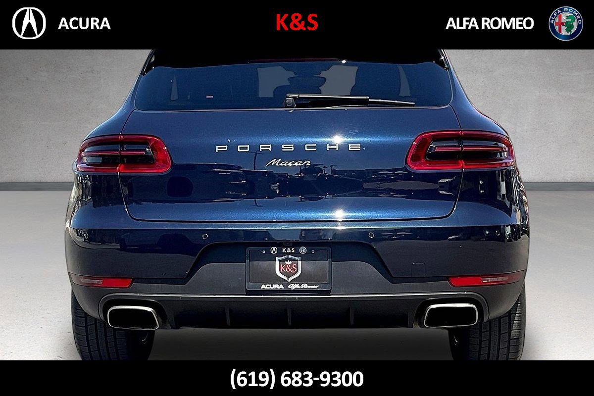 Used 2018 Porsche Macan AWD/4WD image 32