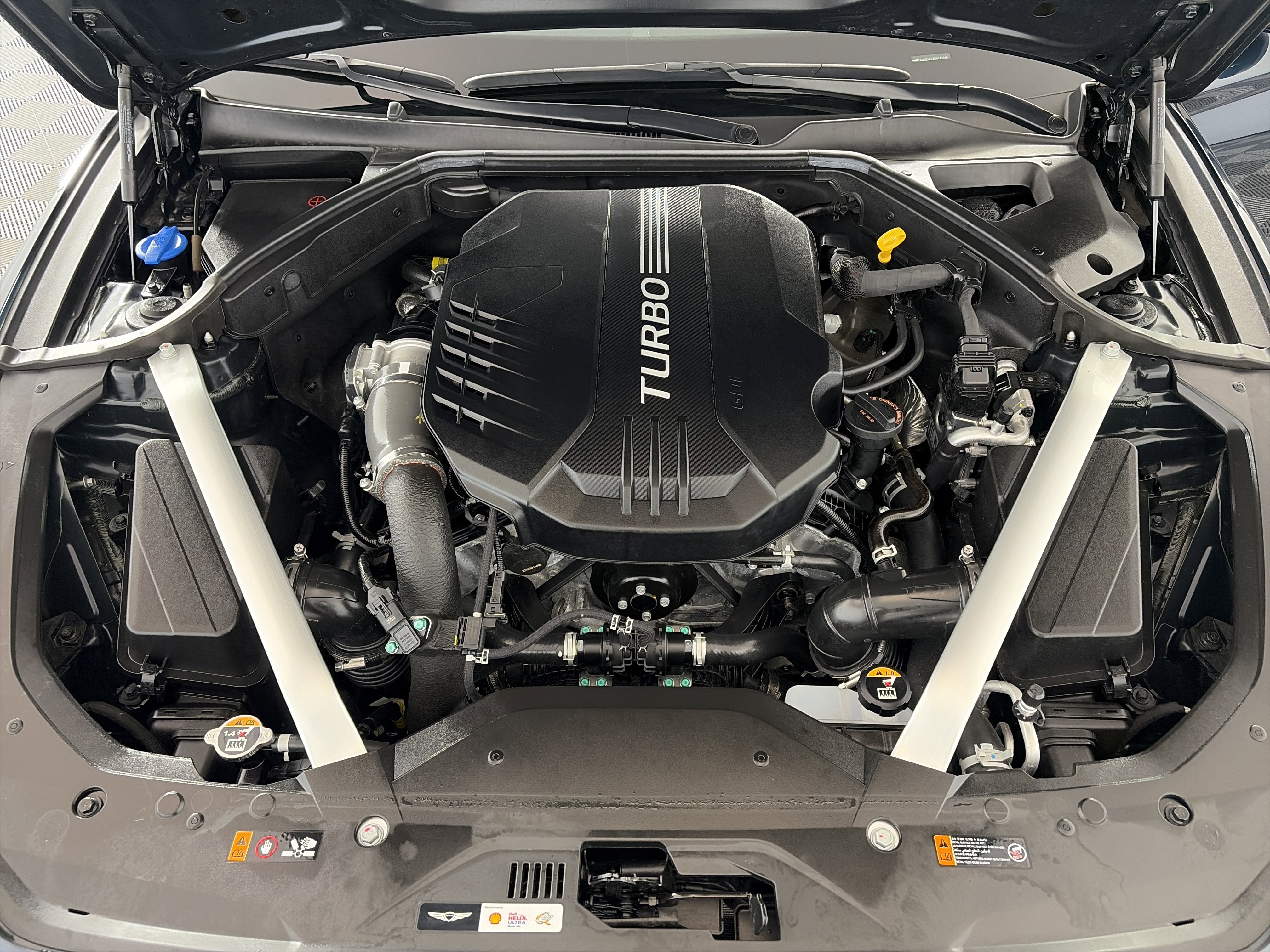 Used 2024 Genesis G70 3.3T Advanced w/ Sport Prestige Package image 11