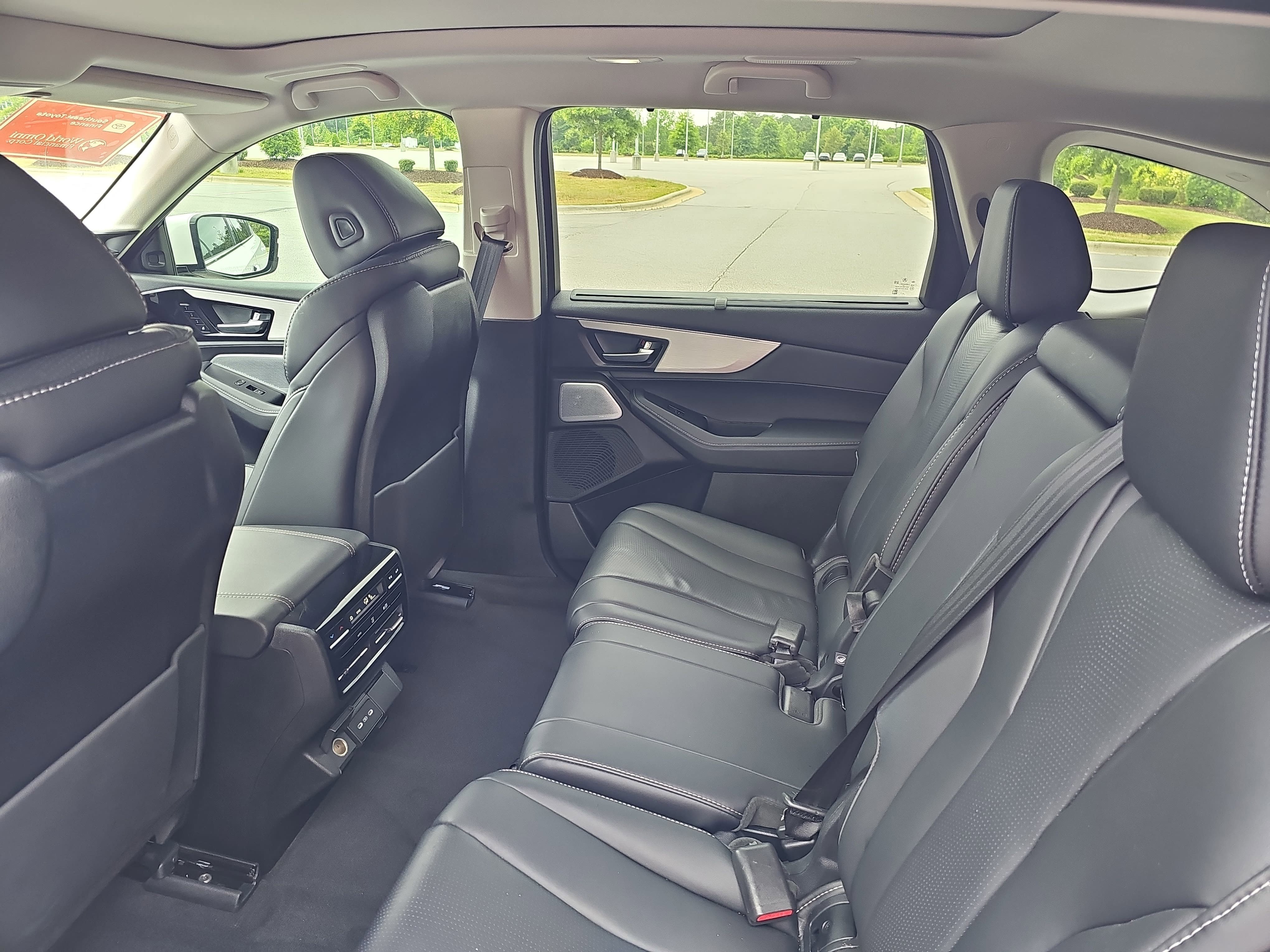 Certified 2025 Acura MDX FWD w/ Technology Package image 15