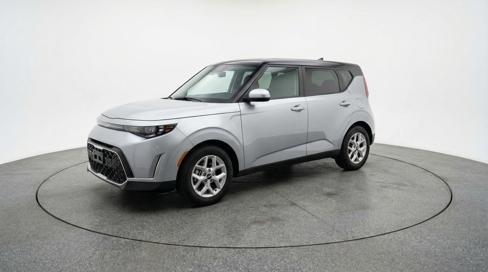 Used 2025 Kia Soul LX w/ LX Technology Package image 3