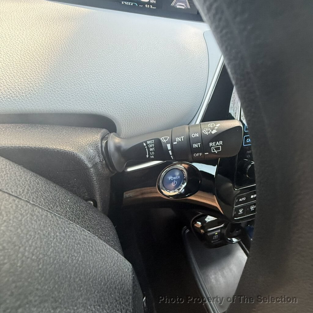 Used 2019 Toyota Prius LE FWD image 27