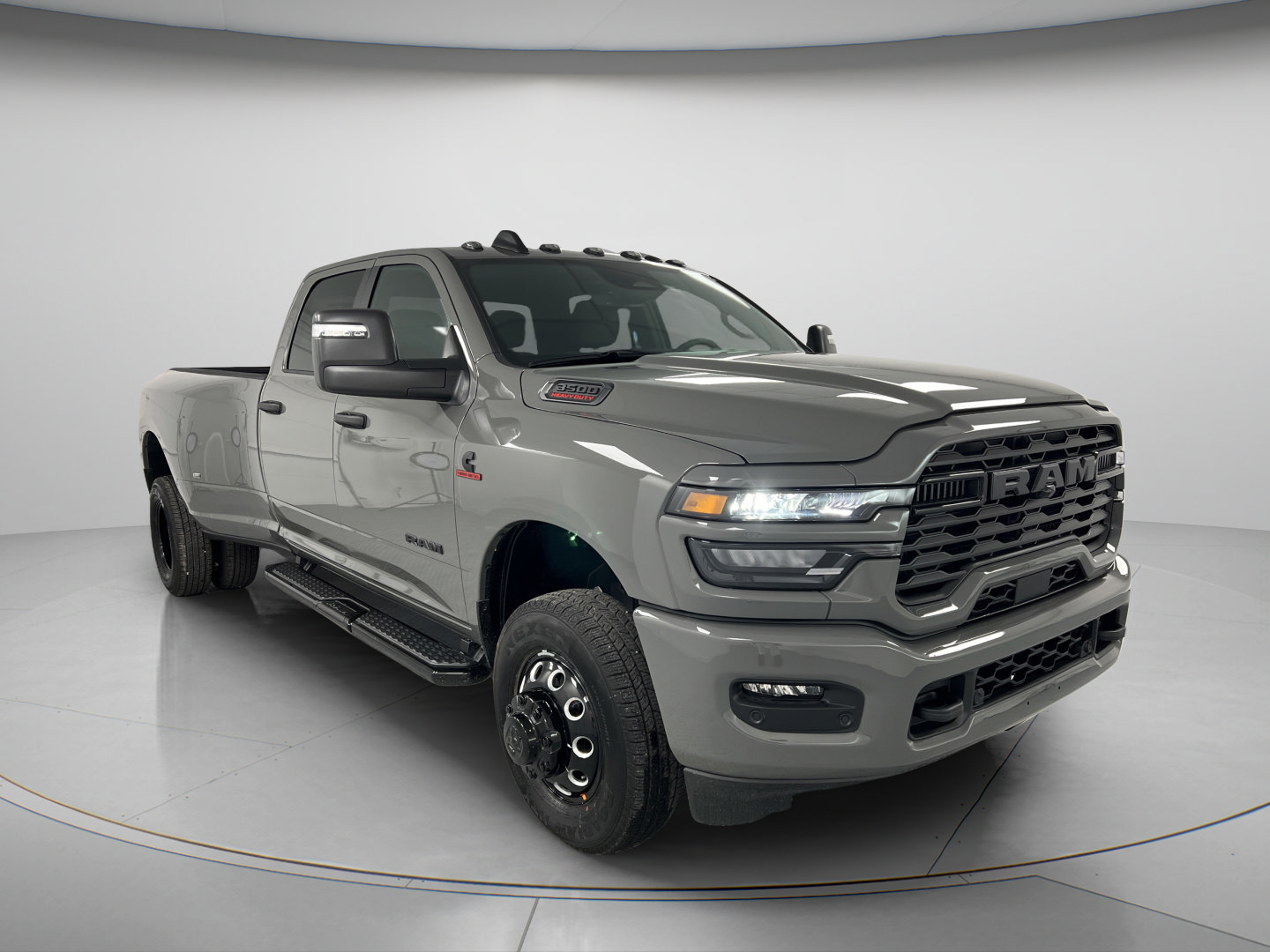 New 2027 RAM 3500 Big Horn AWD/4WD image 2