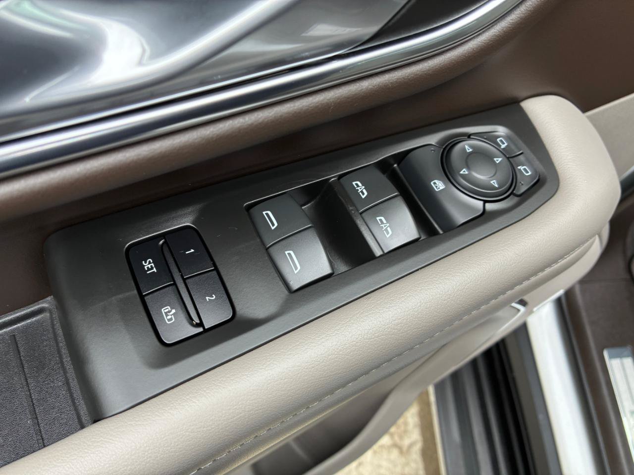 Used 2022 Chevrolet Tahoe LT AWD/4WD image 10
