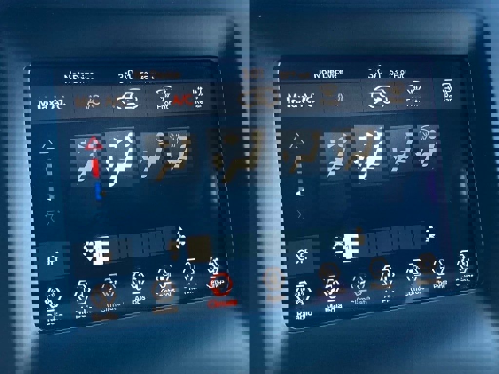 Used 2021 Jeep Cherokee Latitude image 22