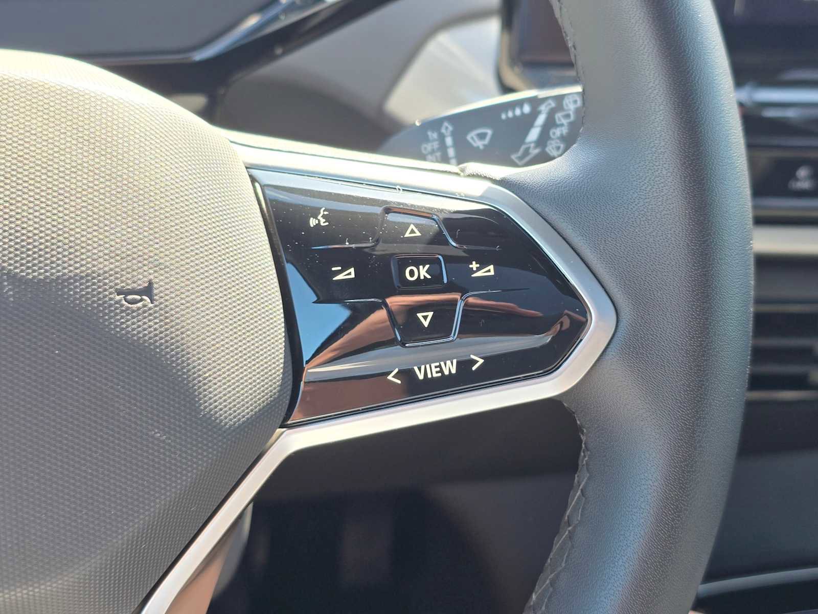 Used 2023 Volkswagen ID.4 Pro S AWD/4WD image 27