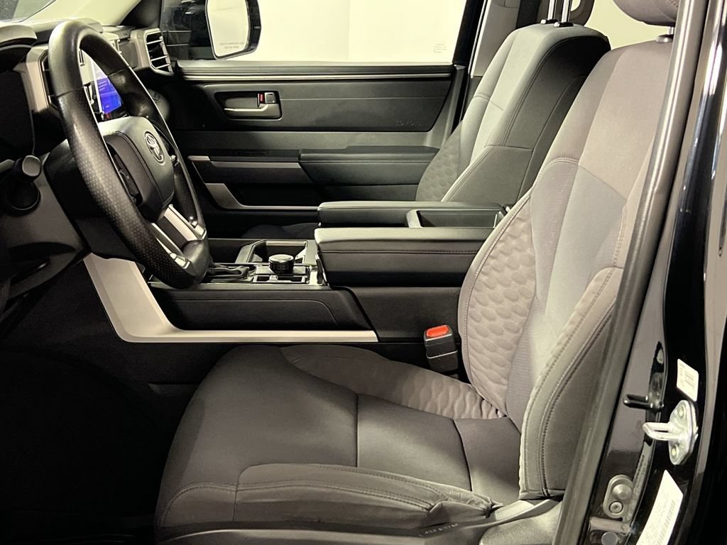 Used 2022 Toyota Tundra SR5 AWD/4WD image 14