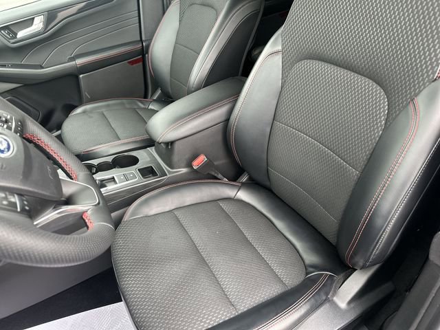 Used 2023 Ford Escape ST-Line w/ Tech Pack #1 AWD/4WD image 15