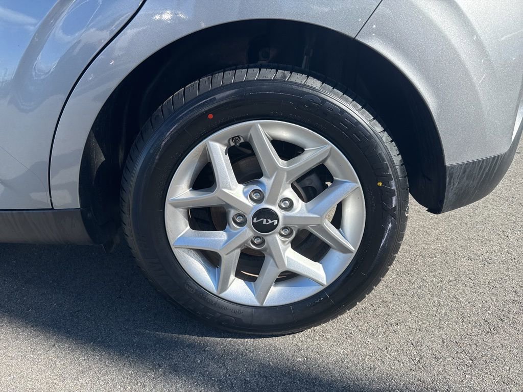 Used 2024 Kia Soul LX w/ Option Group 015 image 27