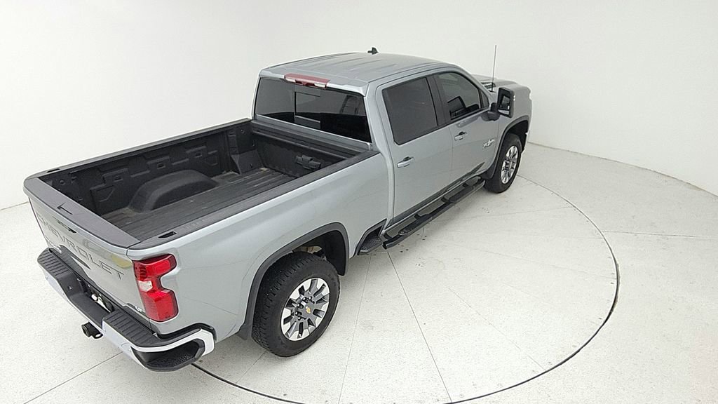 Used 2024 Chevrolet Silverado 2500 LT w/ Texas Edition AWD/4WD image 13