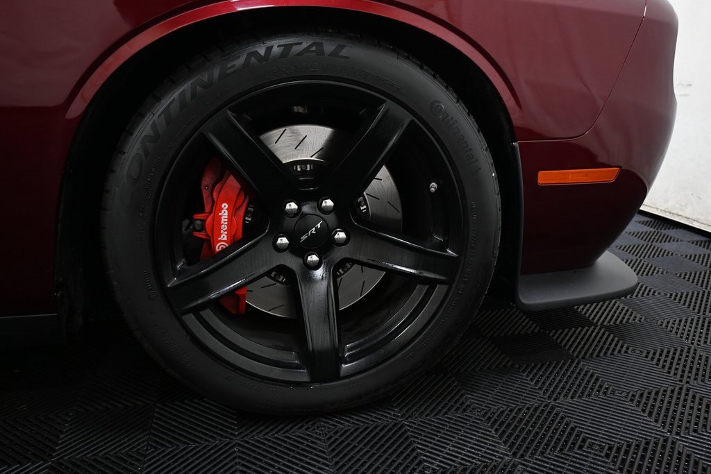 Used 2017 Dodge Challenger SRT Hellcat image 32