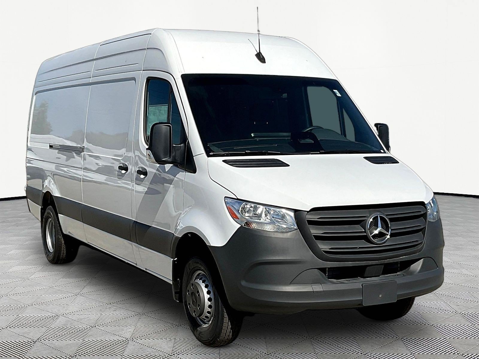 New 2026 Mercedes-Benz Sprinter 3500 image 3