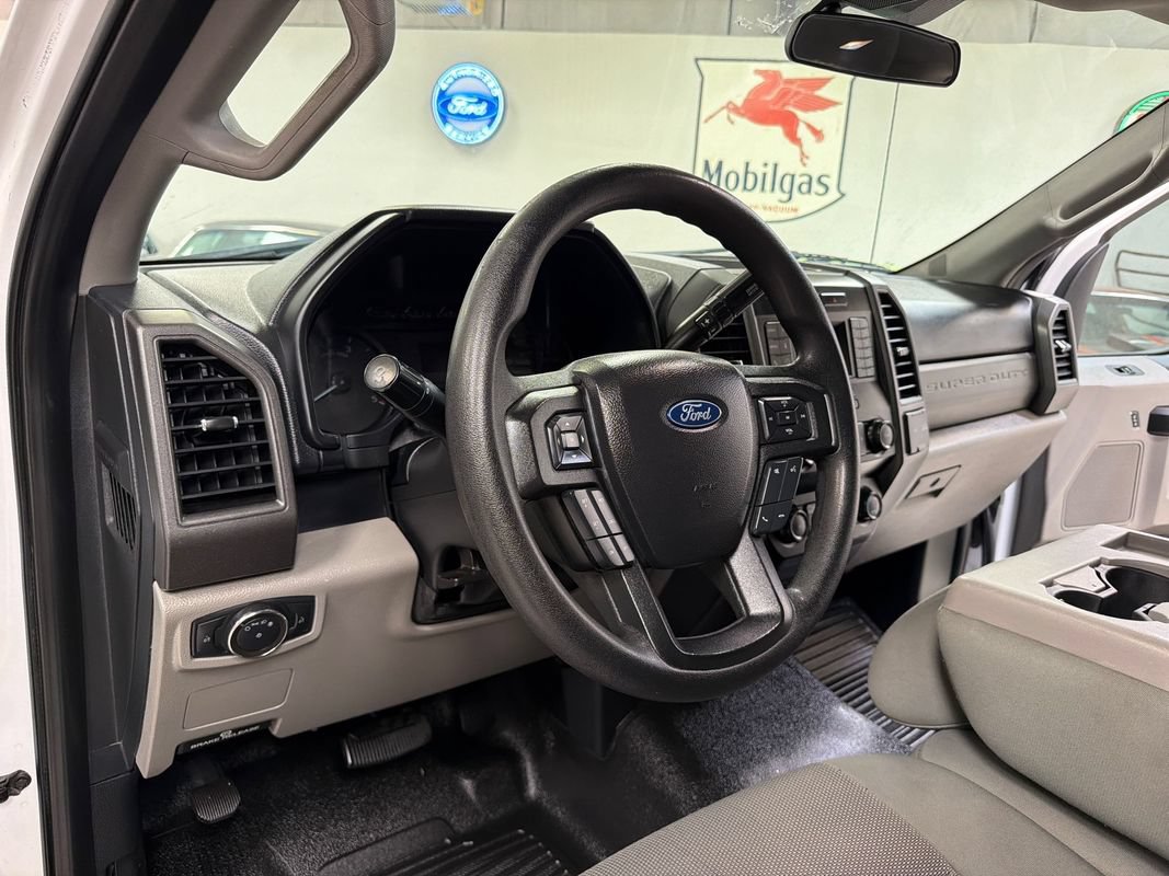 Used 2020 Ford F550 2WD Regular Cab Super Duty image 26