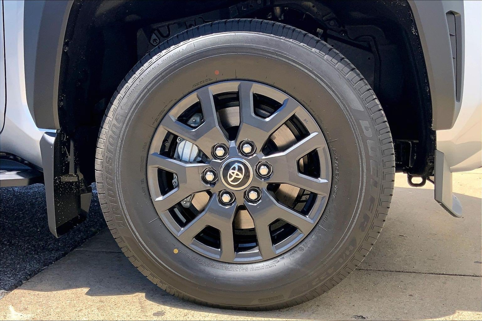 New 2026 Toyota 4Runner SR5 AWD/4WD image 15