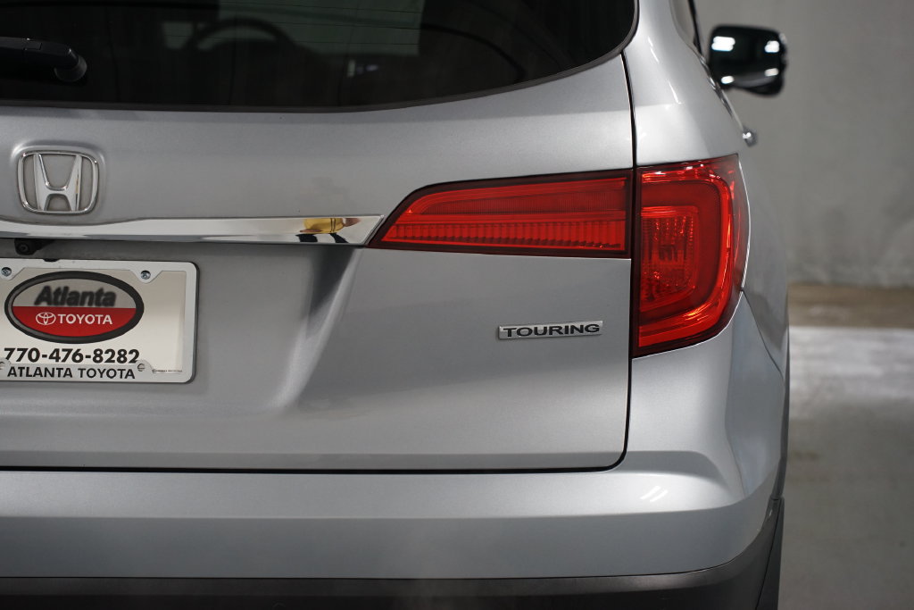 Used 2017 Honda Pilot Touring image 10
