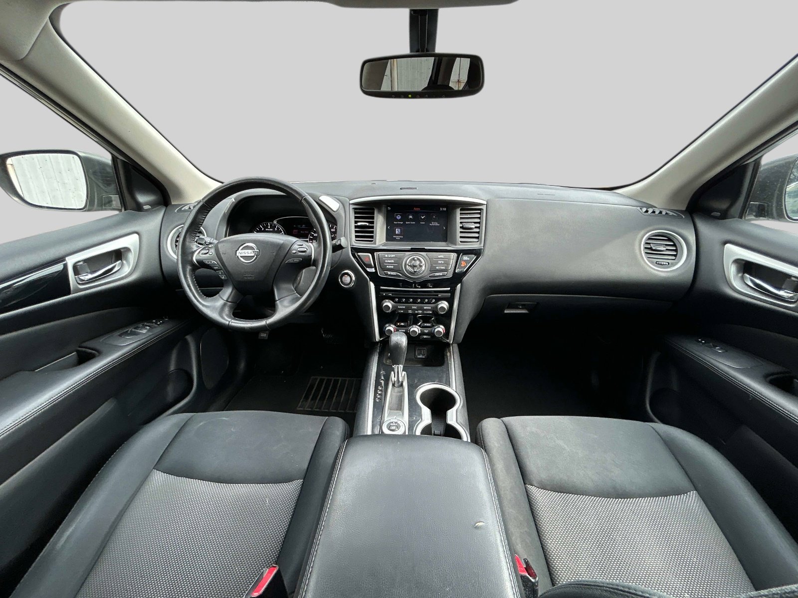 Used 2019 Nissan Pathfinder SV AWD/4WD image 16
