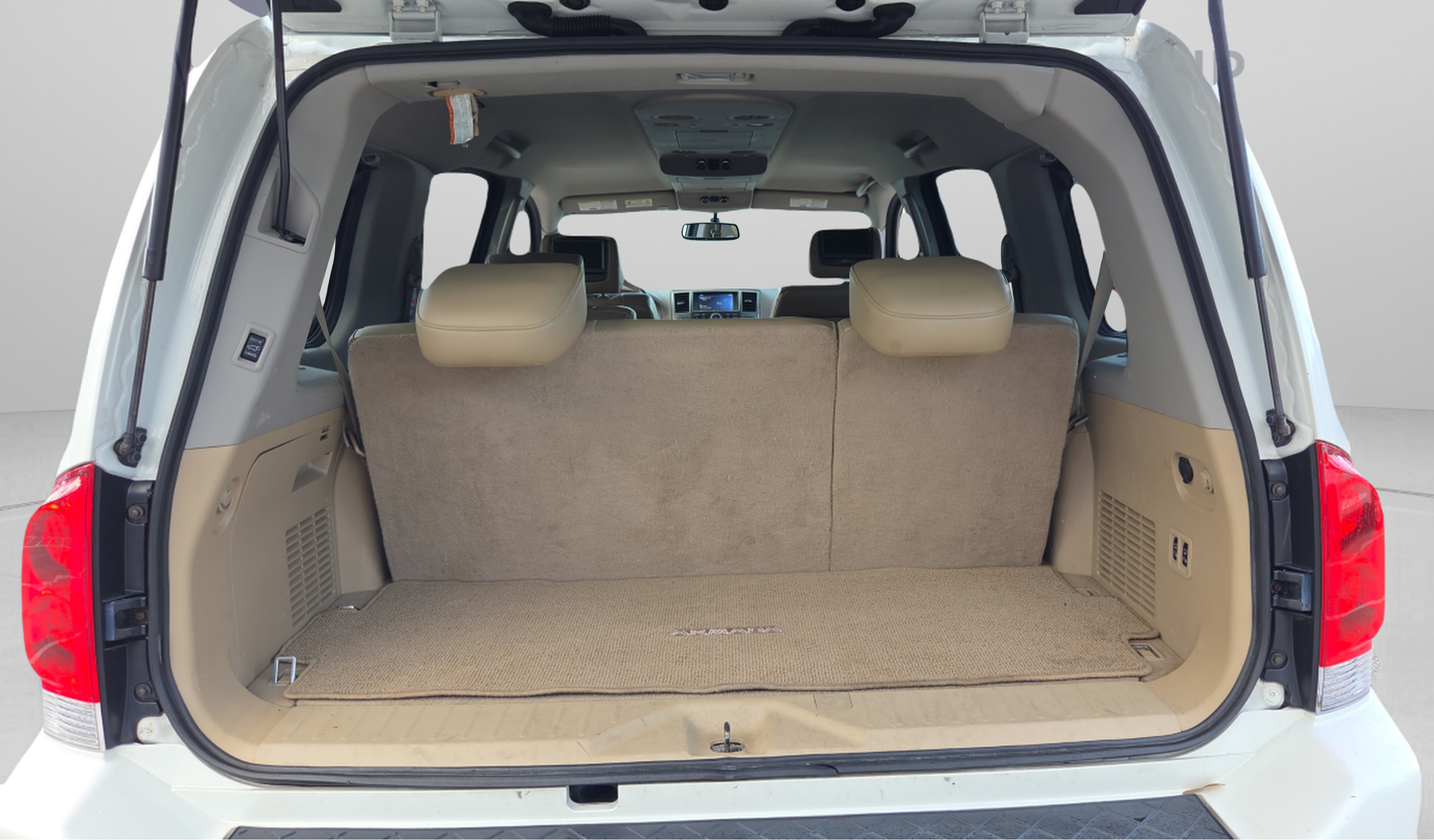 Used 2015 Nissan Armada Platinum w/ 2nd Row Captain Seat Package RWD image 13