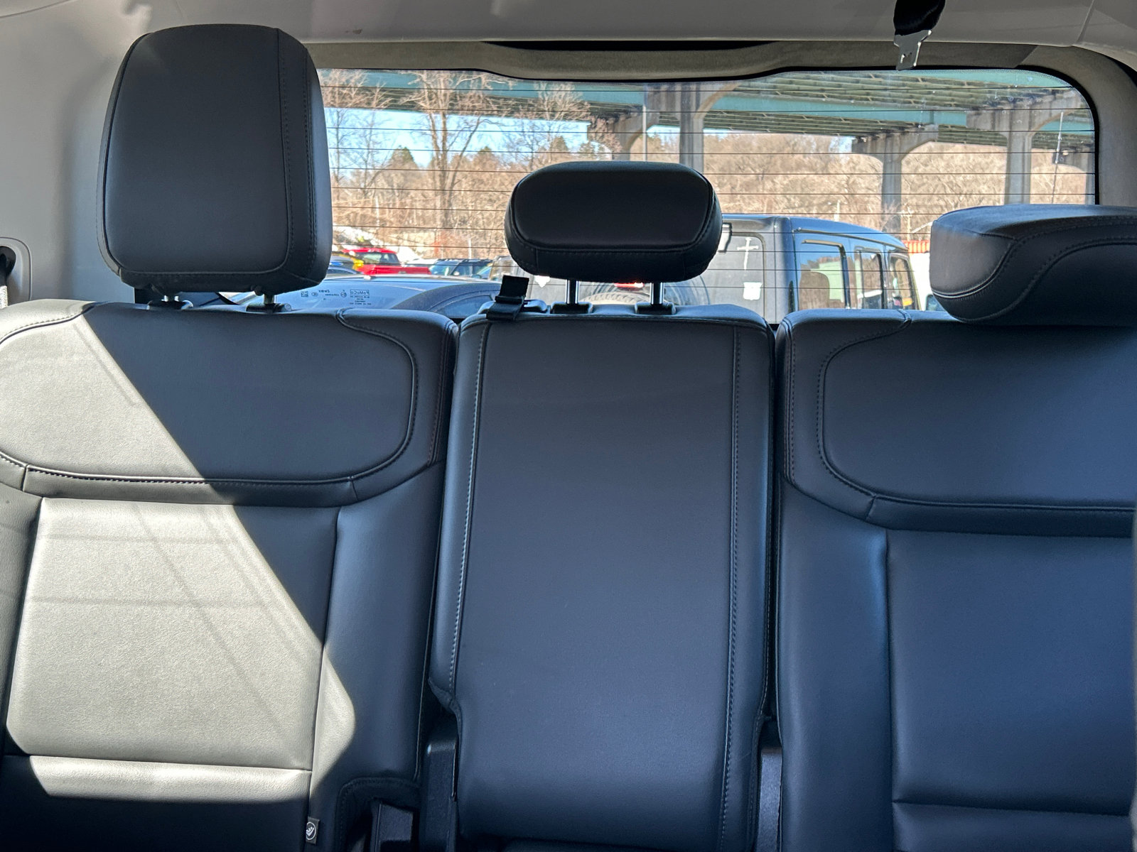 Used 2025 Ford Expedition Active image 29