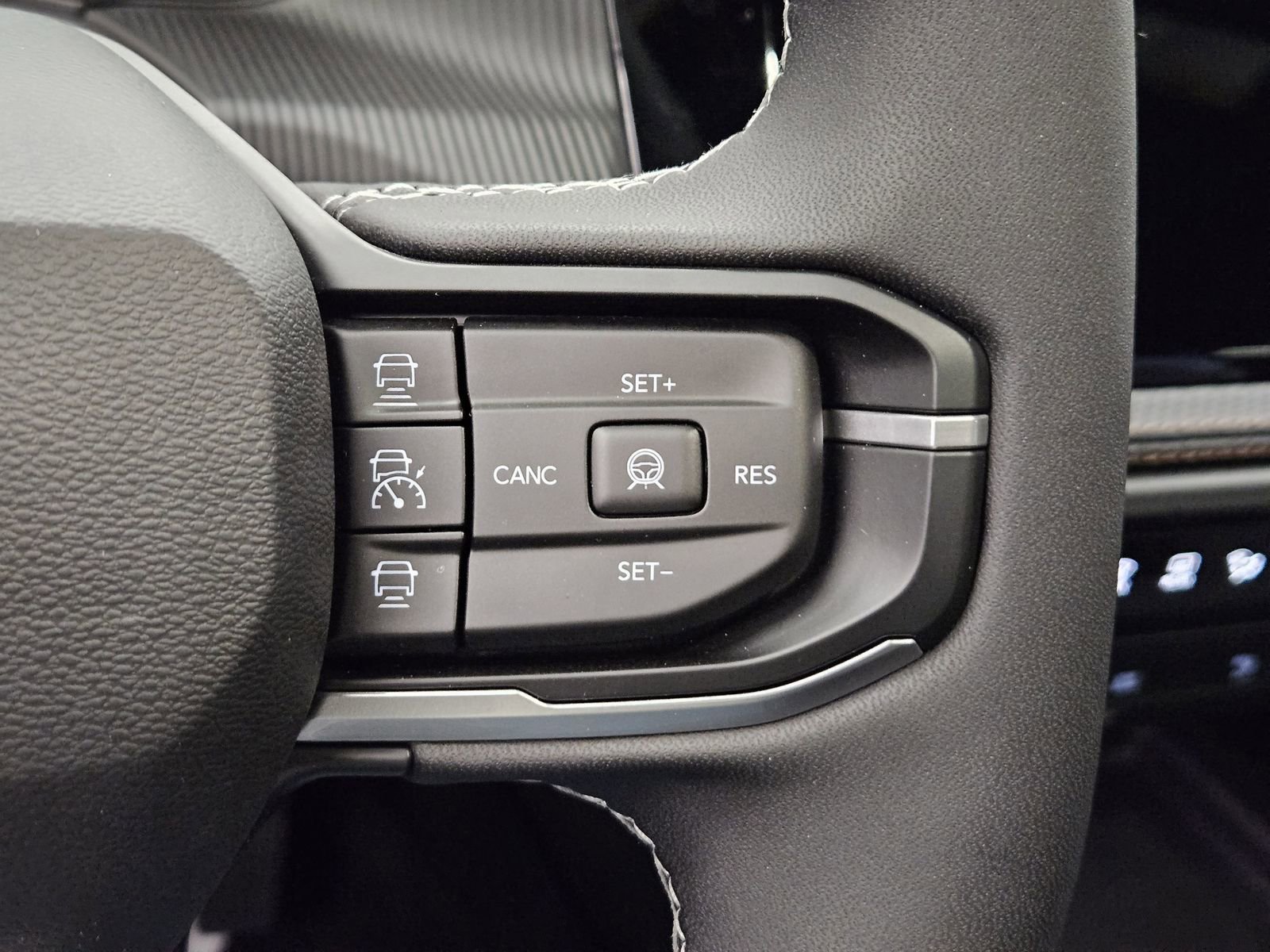 New 2026 Jeep Cherokee Overland image 20