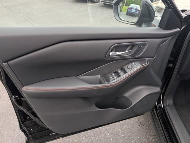 New 2026 Nissan Rogue SV AWD/4WD image 39