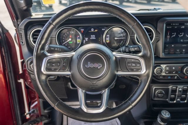 Used 2021 Jeep Wrangler Unlimited Sahara w/ Cold Weather Group AWD/4WD image 18