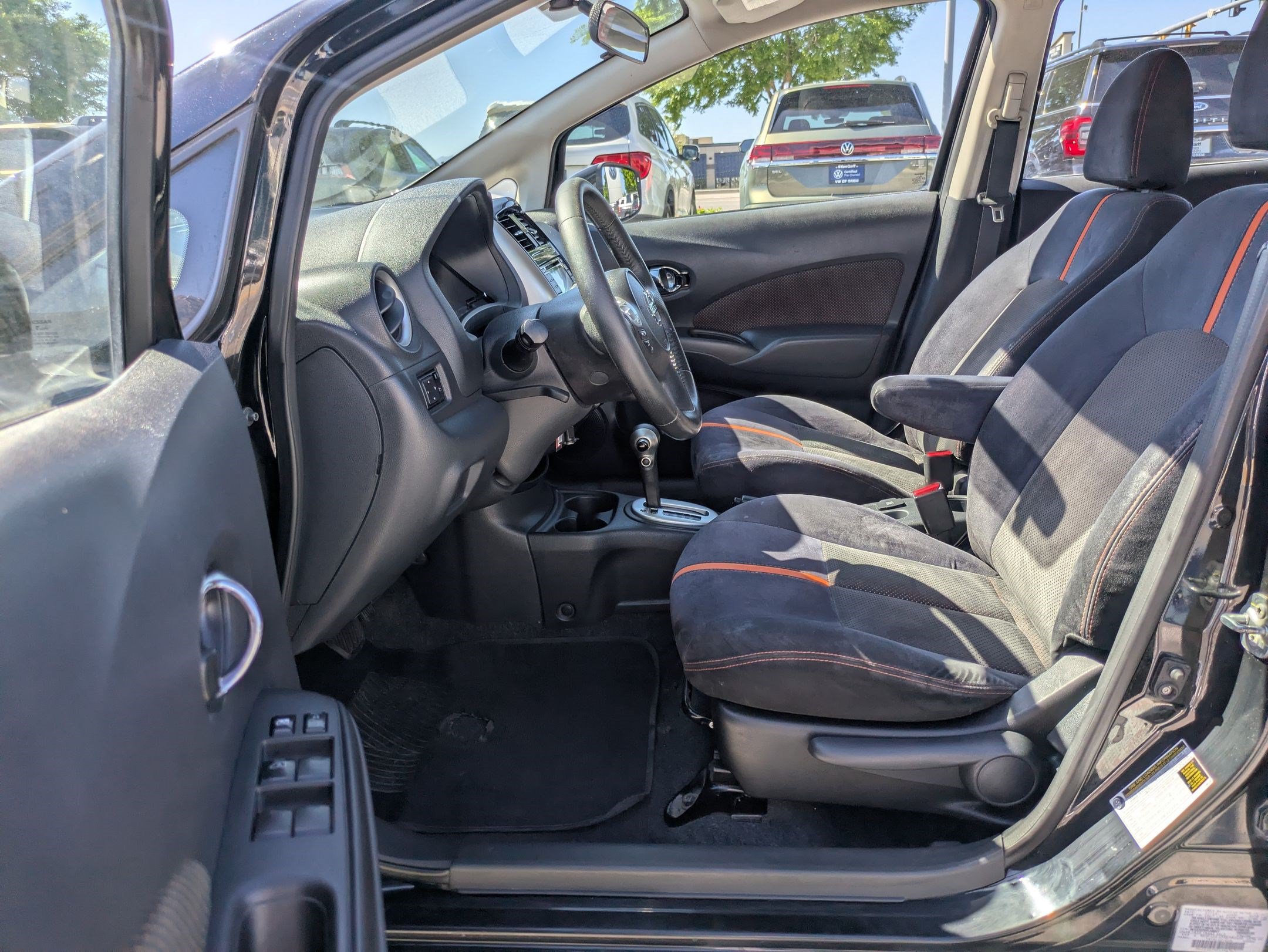 Used 2015 Nissan Versa Note SR FWD image 17