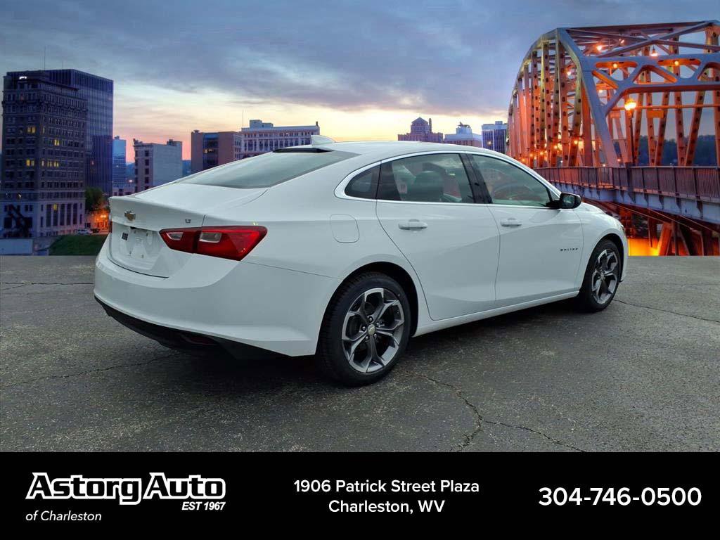 Used 2023 Chevrolet Malibu LT image 3