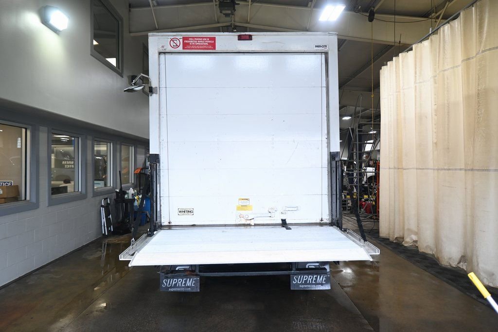 Used 2017 Chevrolet Express 3500 image 11