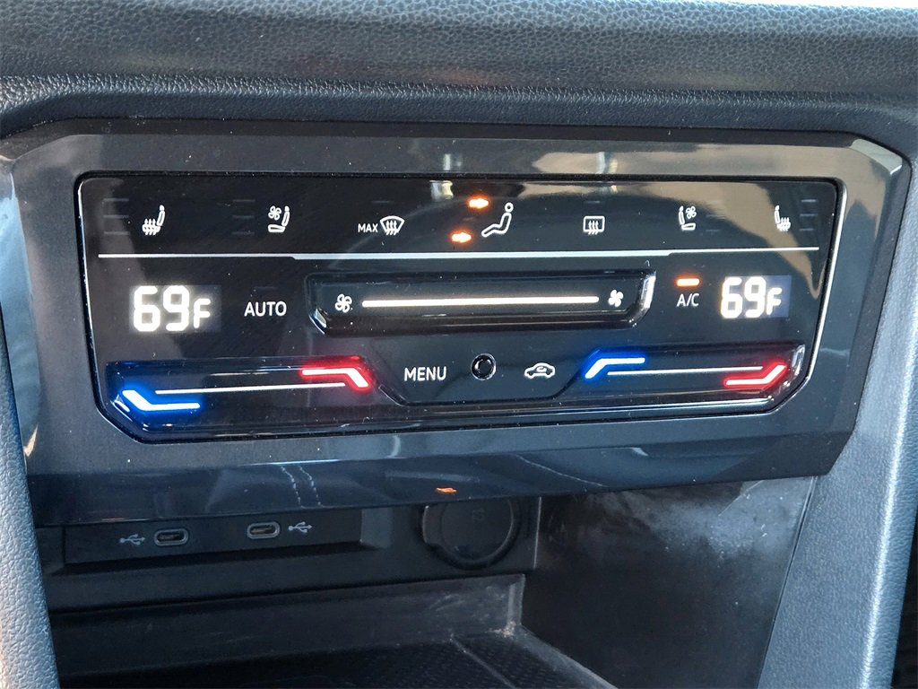 Used 2022 Volkswagen Tiguan SEL R-Line image 20