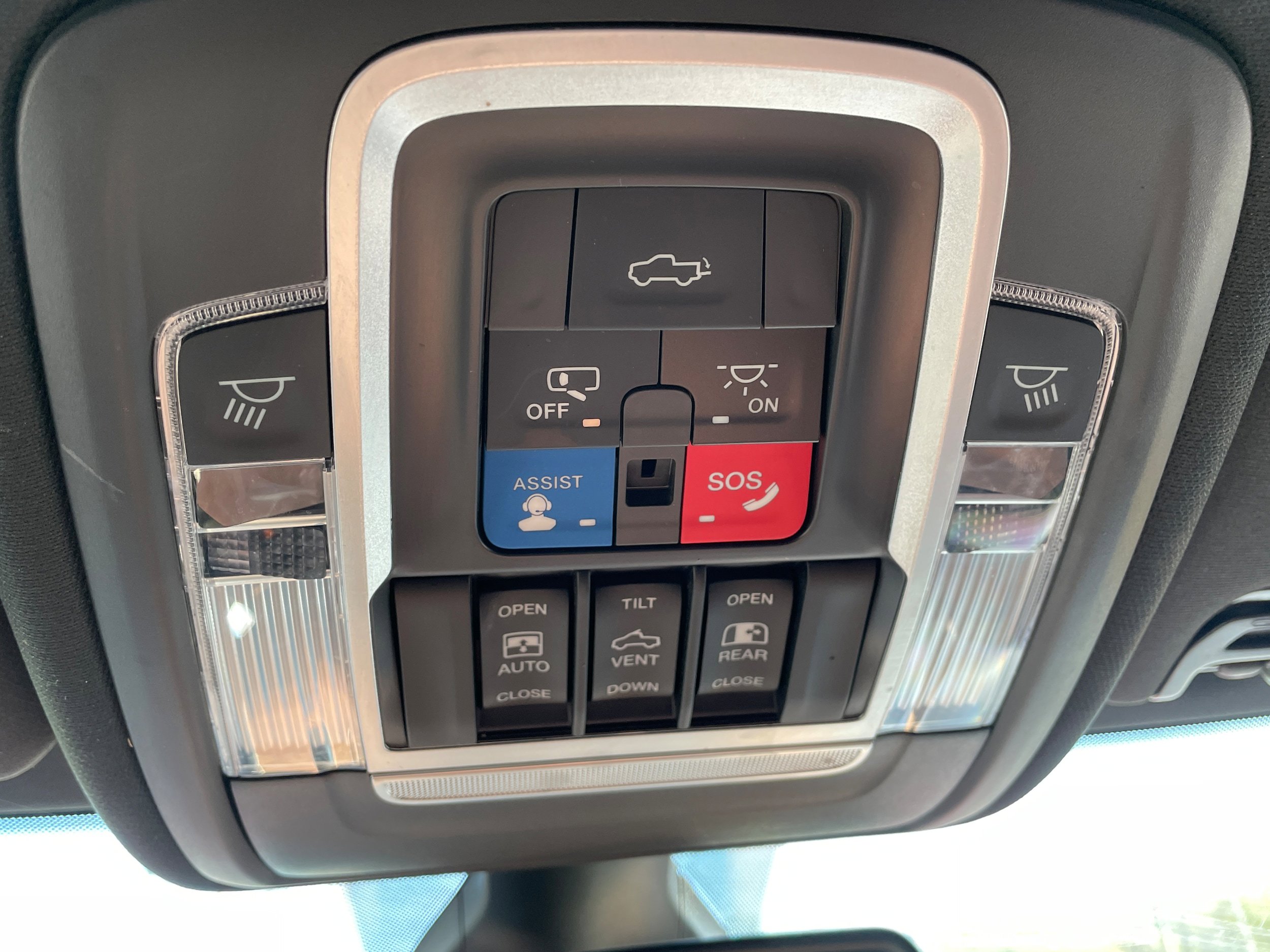 Used 2021 RAM 3500 Limited AWD/4WD image 27