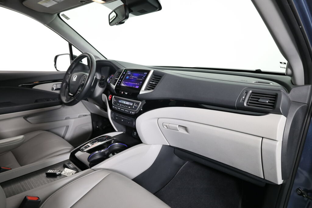 Used 2016 Honda Pilot Touring image 26