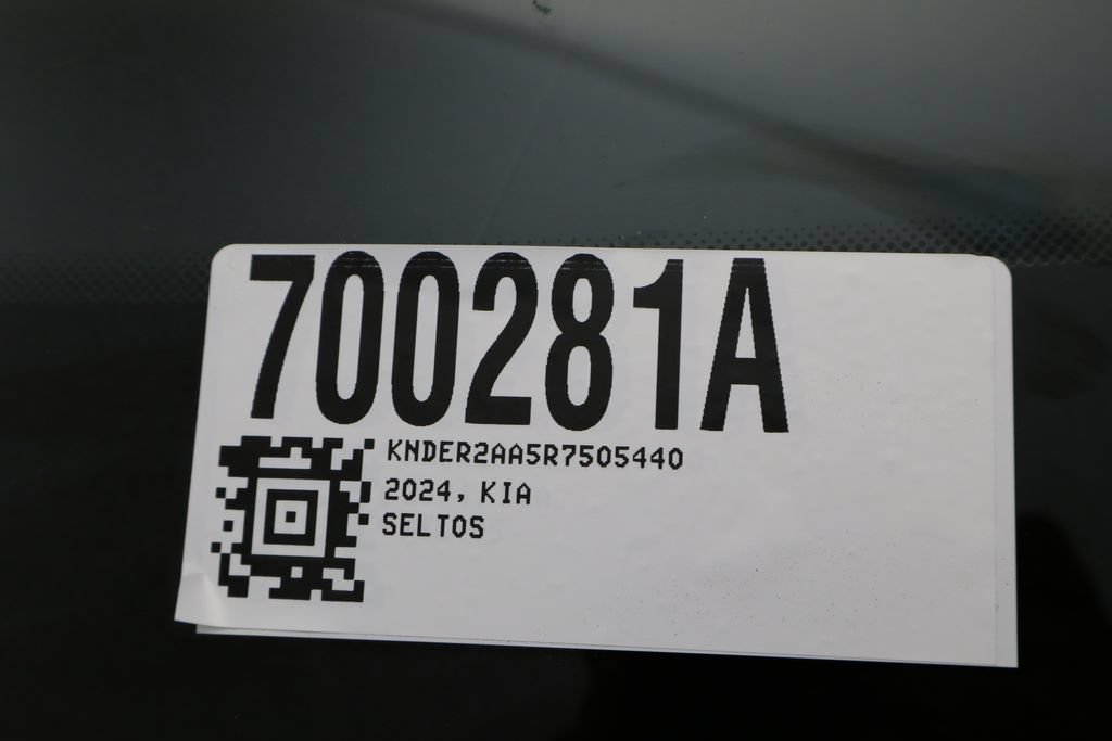 Used 2024 Kia Seltos EX FWD image 38