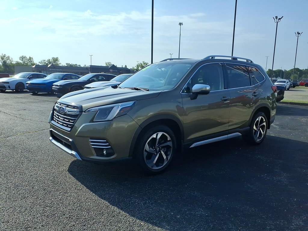 Used 2022 Subaru Forester Touring AWD/4WD image 3