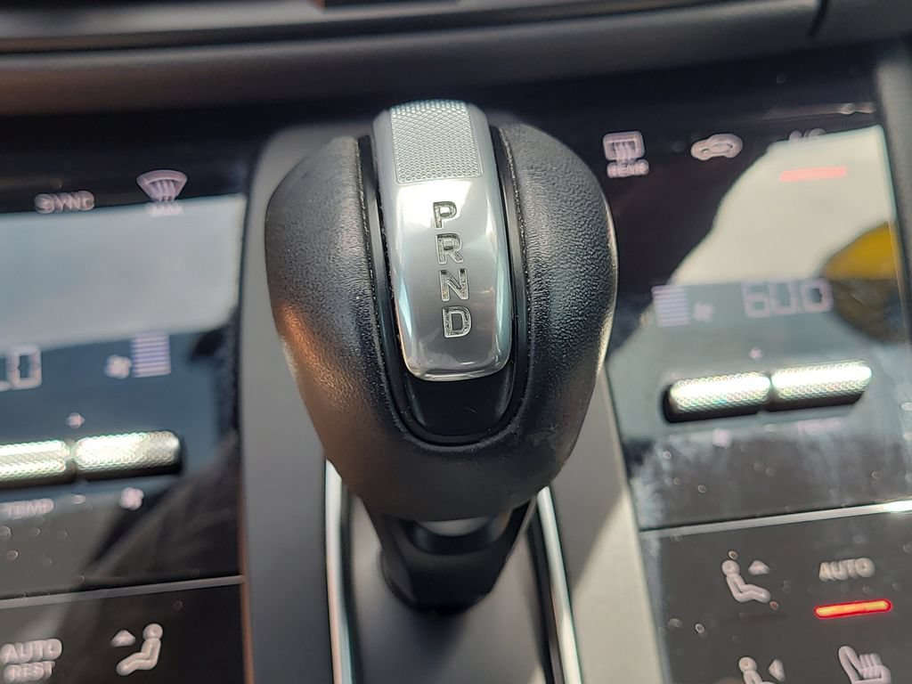 Used 2022 Porsche Macan S AWD/4WD image 24
