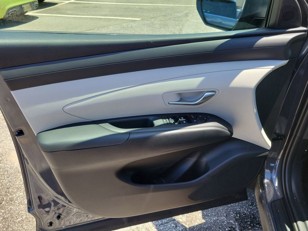 Used 2025 Hyundai Tucson SE image 7