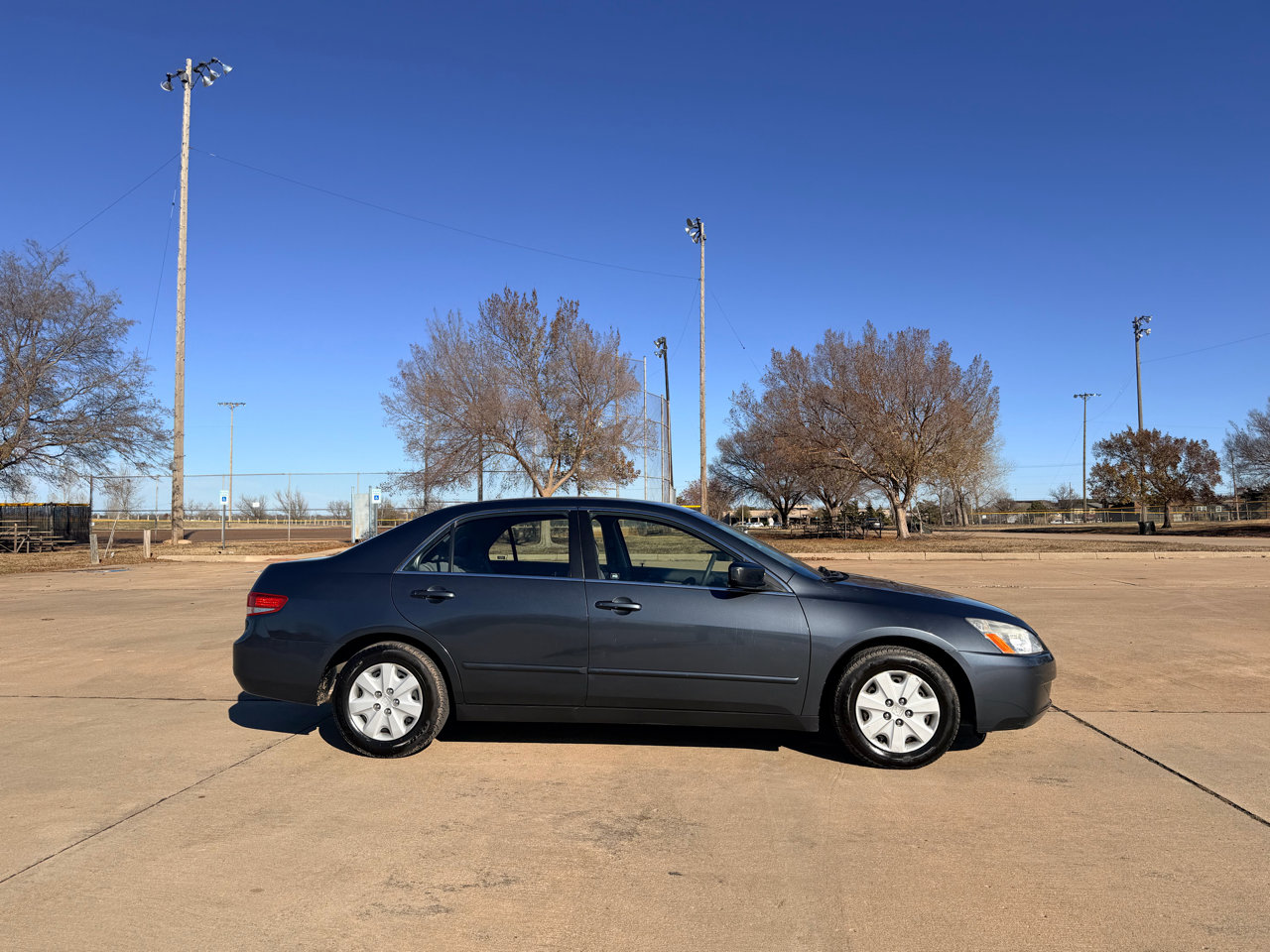 Used 2003 Honda Accord LX image 25