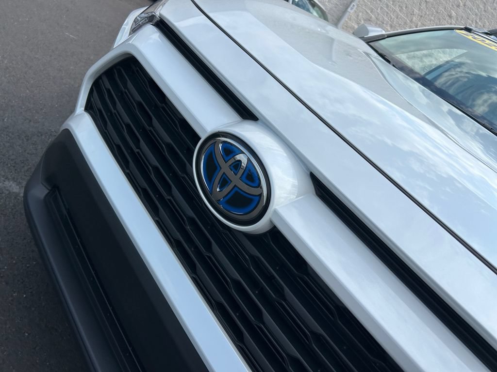 Used 2024 Toyota RAV4 XLE Premium w/ Weather Package AWD/4WD image 17