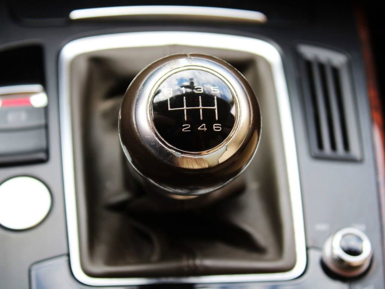 Used 2014 Audi A4 2.0T Prestige image 24