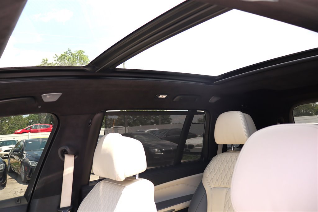 Used 2023 BMW X7 M60i w/ Executive Package AWD/4WD image 32