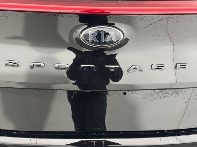 Used 2022 Kia Sportage Nightfall Edition image 19