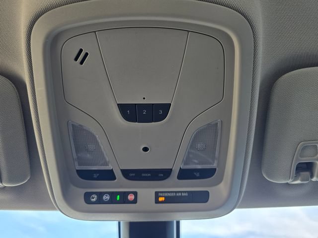 Used 2018 Chevrolet Impala LT w/ LT Convenience Package FWD image 25
