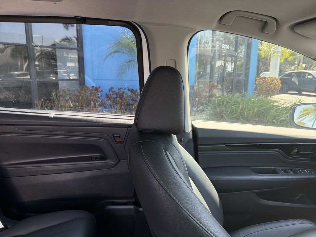 Certified 2024 Honda Odyssey Touring image 14