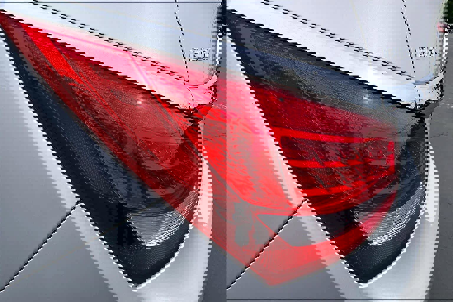 Used 2015 Buick LaCrosse Leather image 28