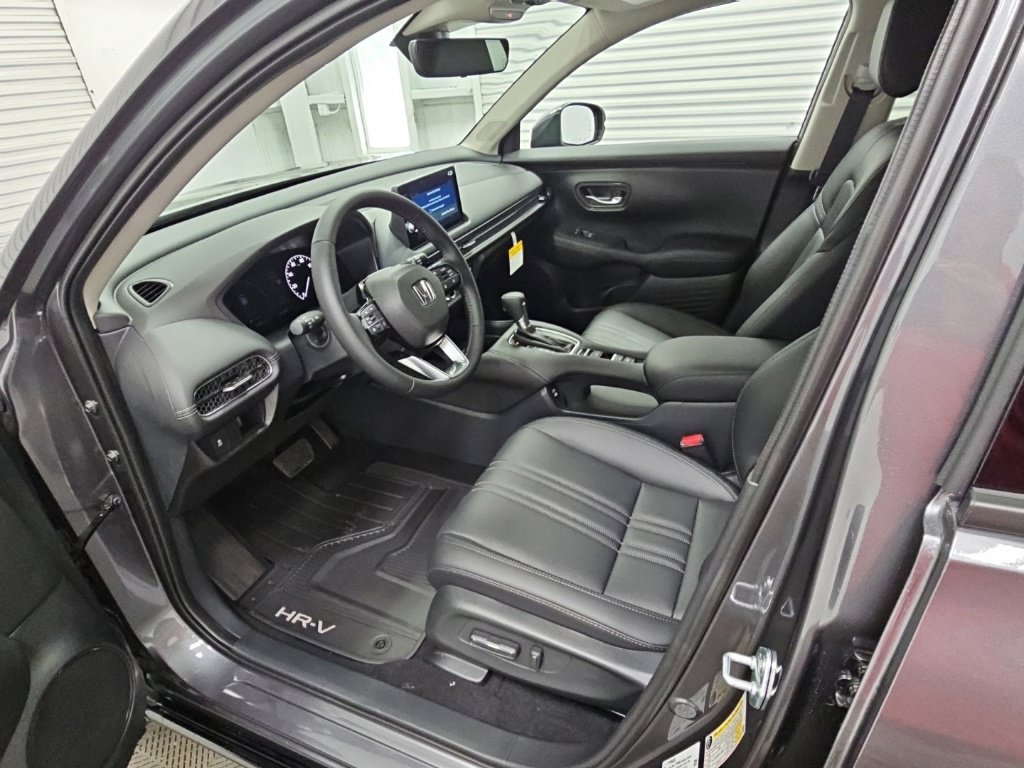 New 2027 Honda HR-V EX-L image 10