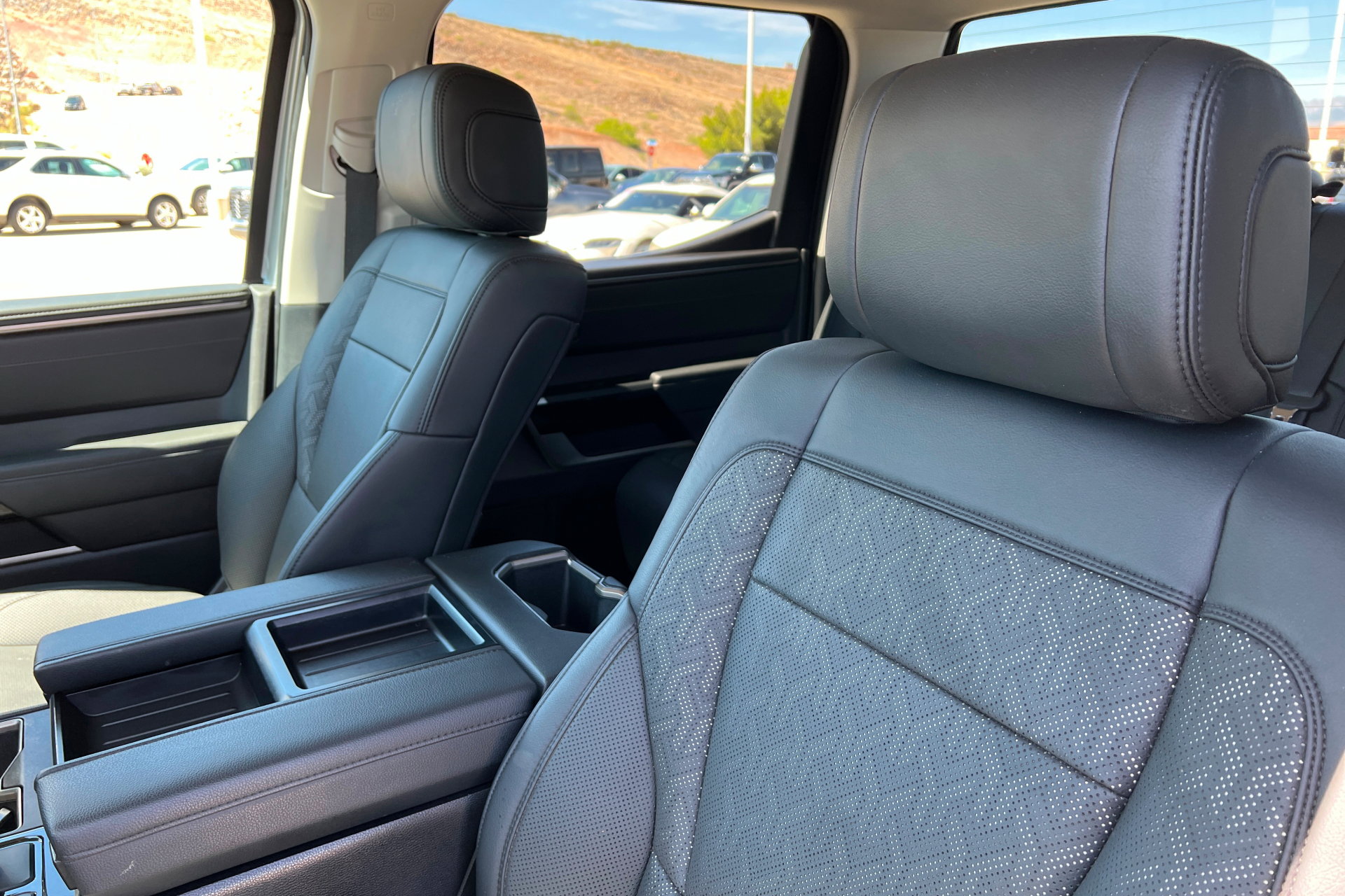 Used 2024 Toyota Tundra Limited AWD/4WD image 17