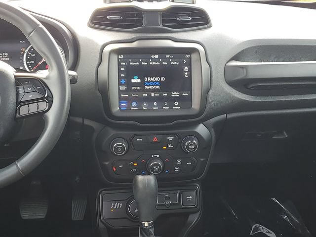 Used 2022 Jeep Renegade Altitude w/ Sun/Sound Group AWD/4WD image 30