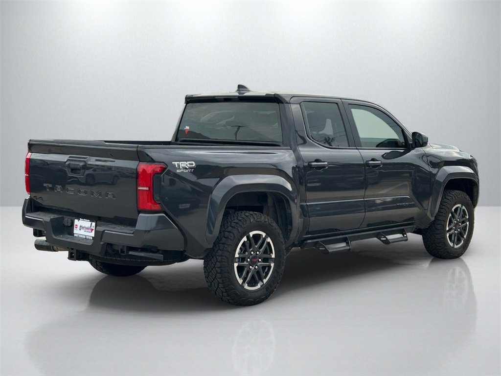 Used 2025 Toyota Tacoma TRD Sport image 5
