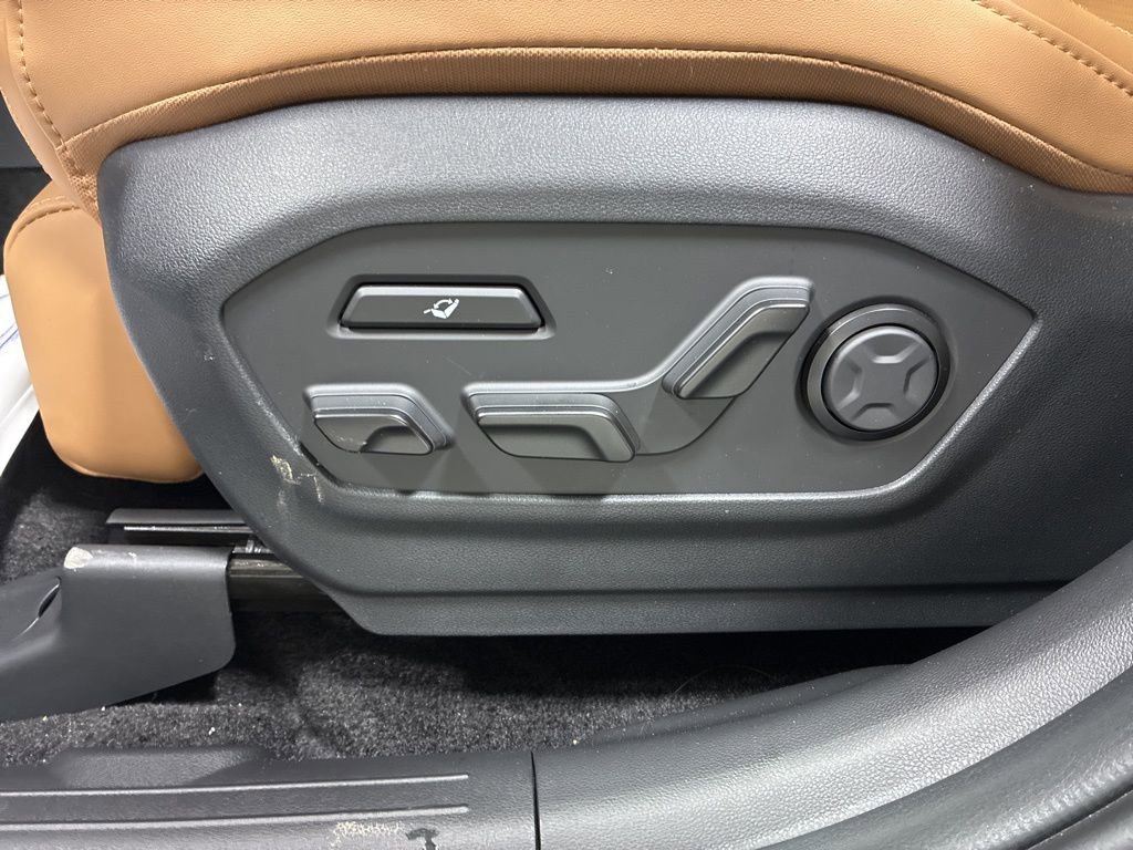 New 2026 Hyundai Santa Fe Calligraphy AWD/4WD image 12