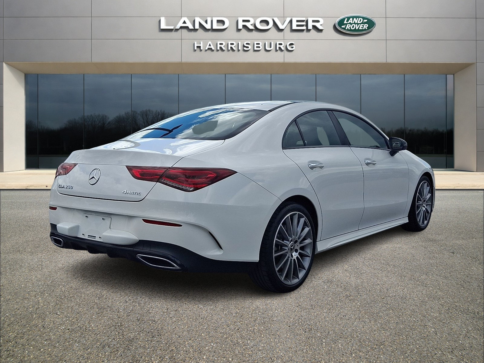 Used 2023 Mercedes-Benz CLA 250 4MATIC image 7