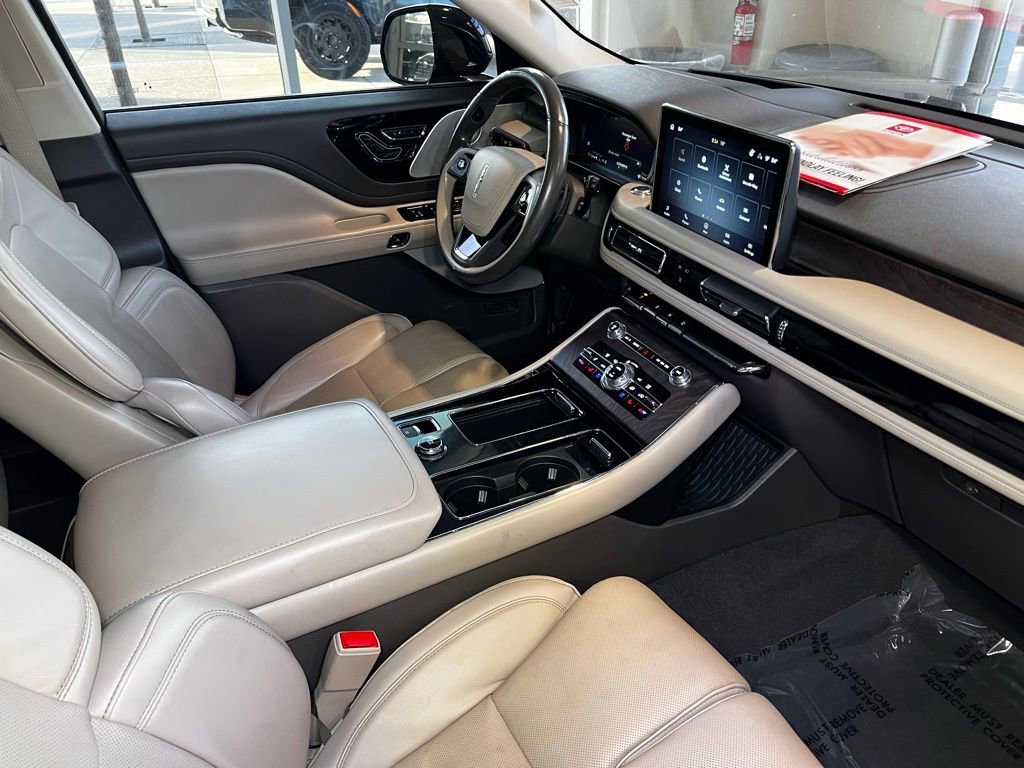 Used 2023 Lincoln Aviator Reserve w/ Equipment Group 201A image 52