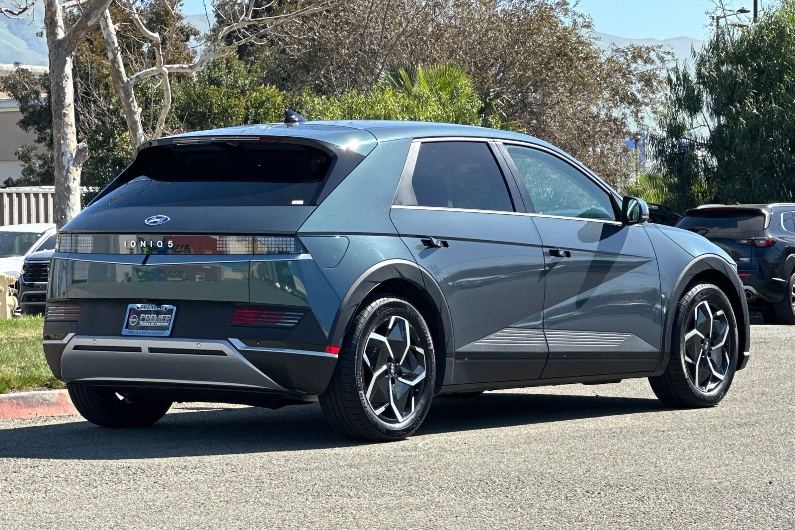 Used 2024 Hyundai Ioniq 5 SEL image 4